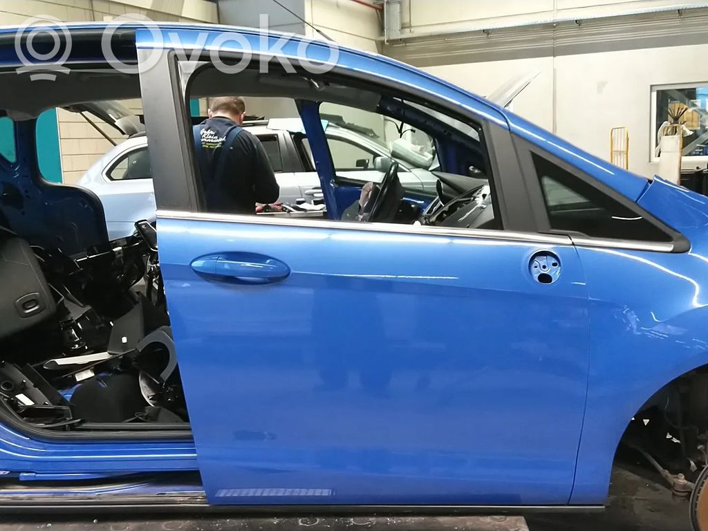 Ford B-MAX Дверь 