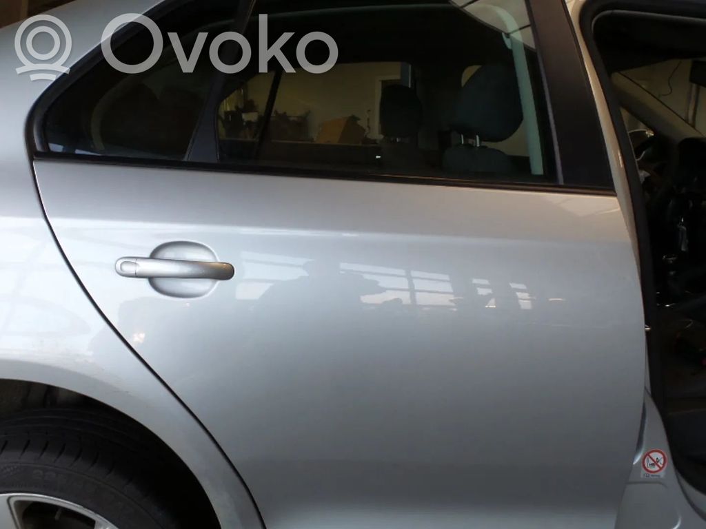 Volkswagen Golf V Puerta trasera 