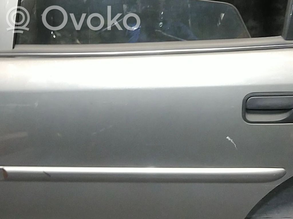 Opel Vectra B Puerta trasera 