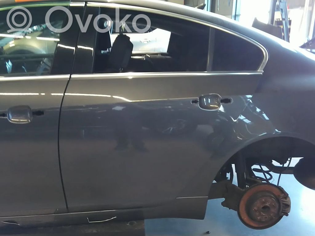 Opel Insignia A Puerta trasera 
