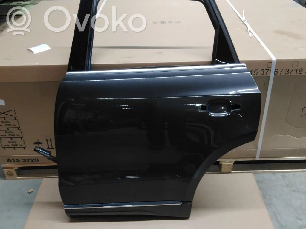 Puerta trasera   8R0833051B