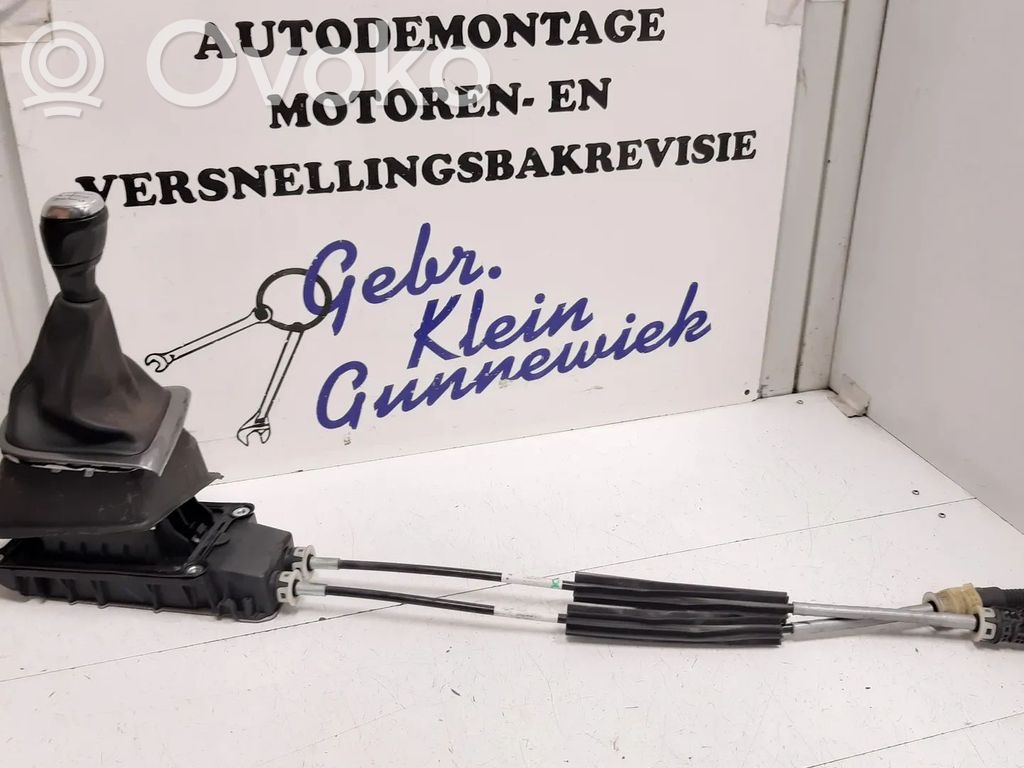 Renault Clio IV Vaihteenvalitsimen verhoilu 