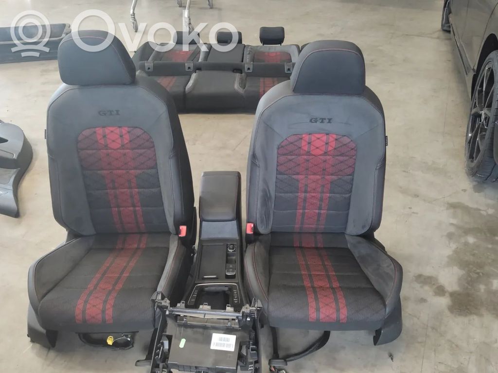 Interior set