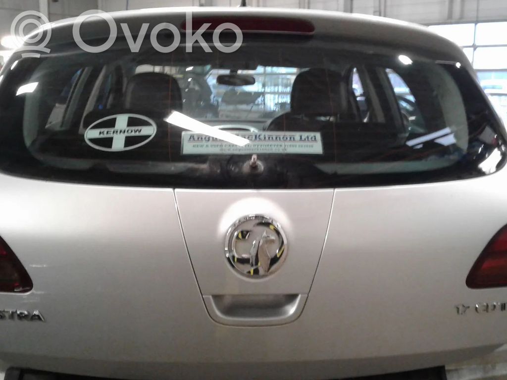 Opel Astra J Puerta del maletero/compartimento de carga 