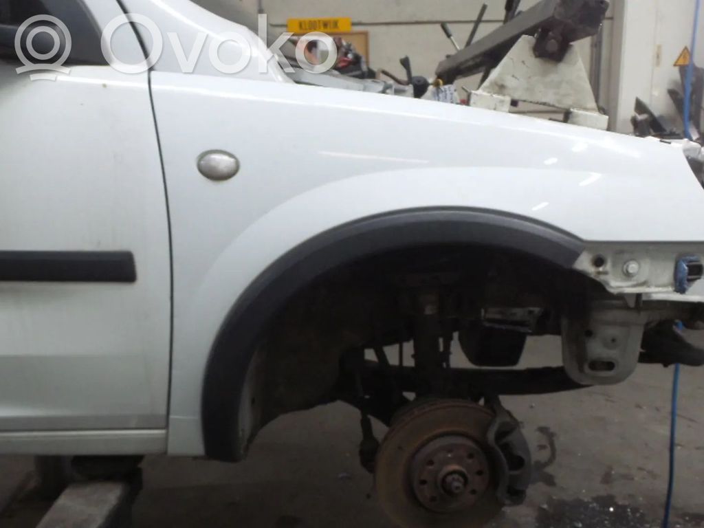 Opel Corsa C Sparnas 