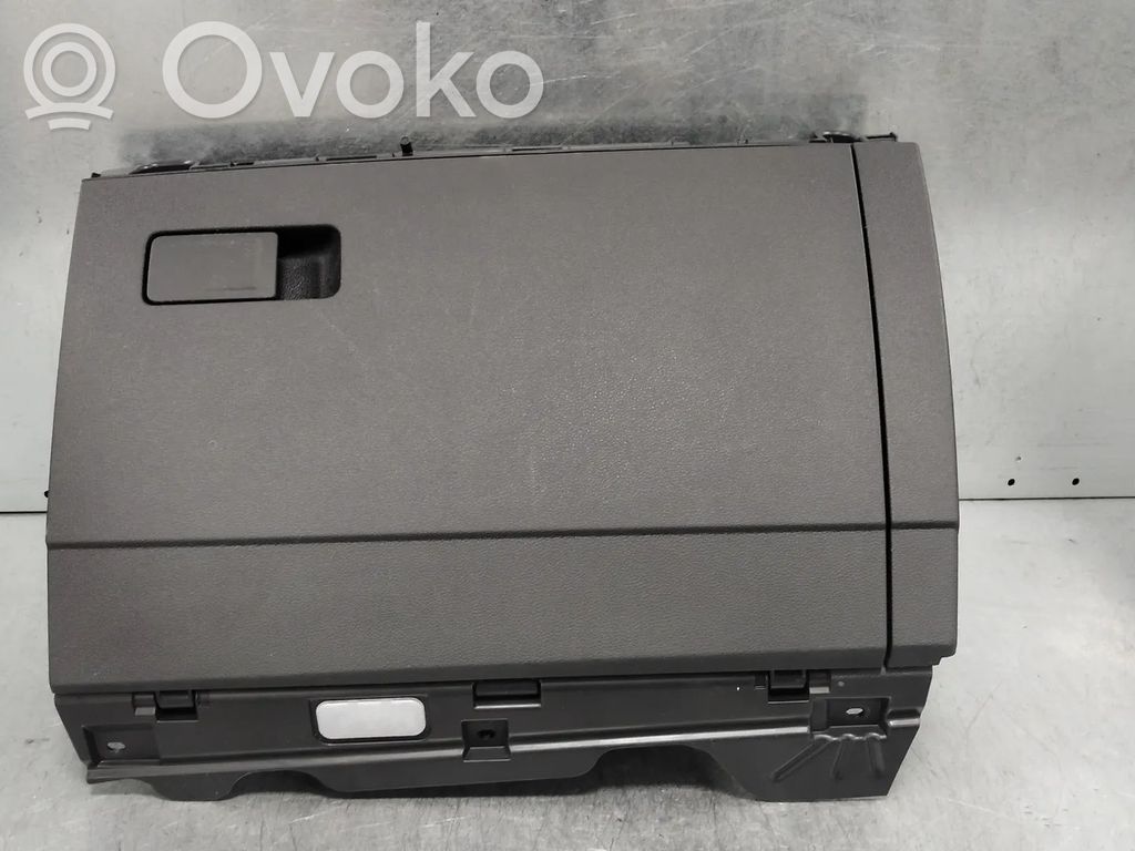 Volkswagen Golf VIII Set torpedou 
