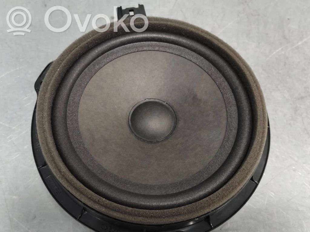 Ford Fiesta Etuoven kaiutin 