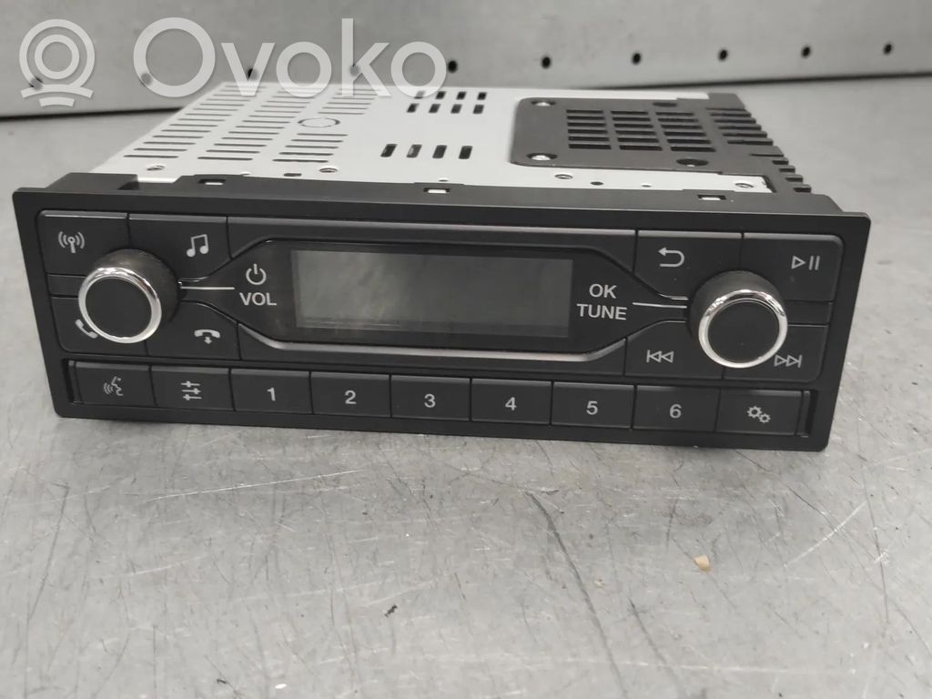 Ford Transit Custom Panel / Radioodtwarzacz CD/DVD/GPS 
