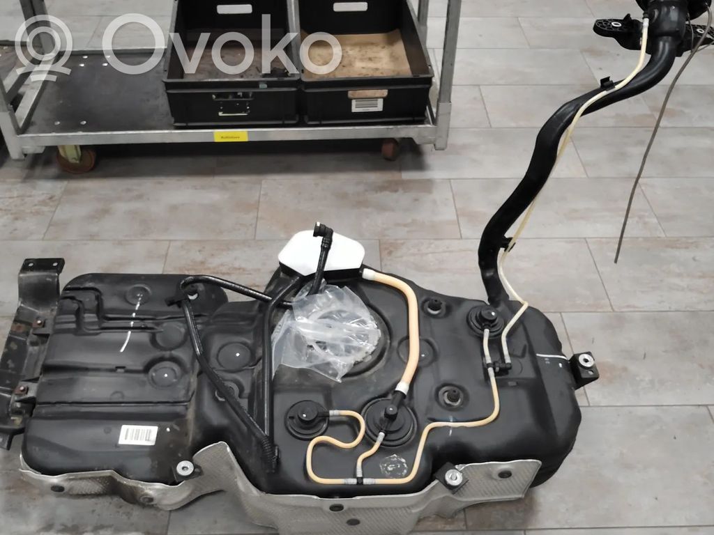 Audi Q5 SQ5 8R Zbiornik paliwa 