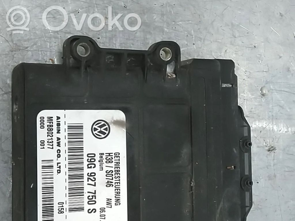 Volkswagen PASSAT B6 Sterownik / Moduł skrzyni biegów 