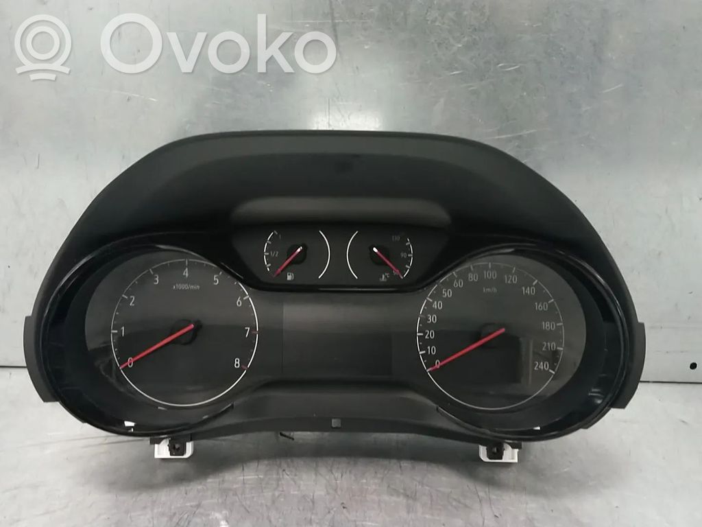 Opel Corsa F Licznik / Prędkościomierz