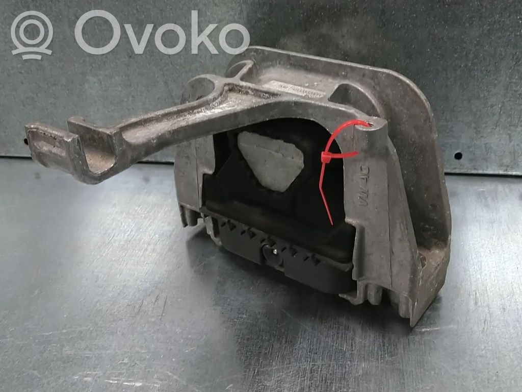 Engine mount bracket   5Q0199262BK,5Q0199262DD,5Q0199262DL,5WA199262E,CJSA