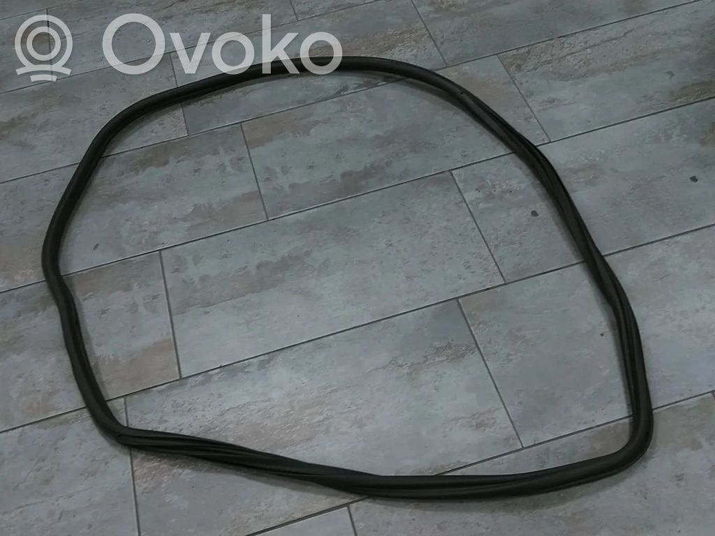 Opel Corsa E Front door rubber seal 