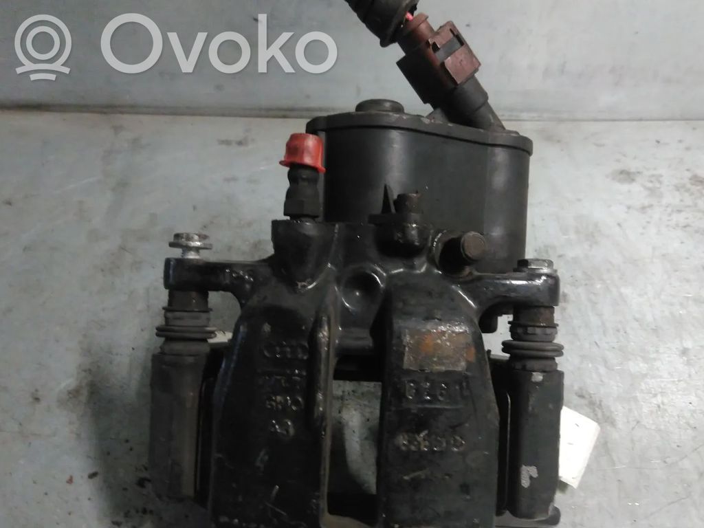 Audi A6 S6 C6 4F Tylny zacisk hamulcowy 