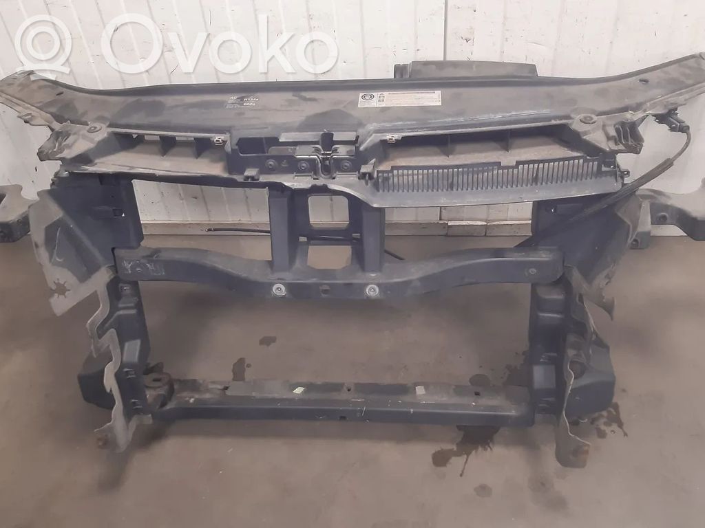 Volkswagen PASSAT B6 Radiatorių panelė 