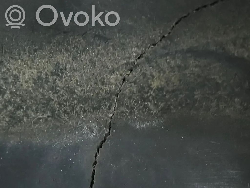 Opel Corsa D Pas przedni 