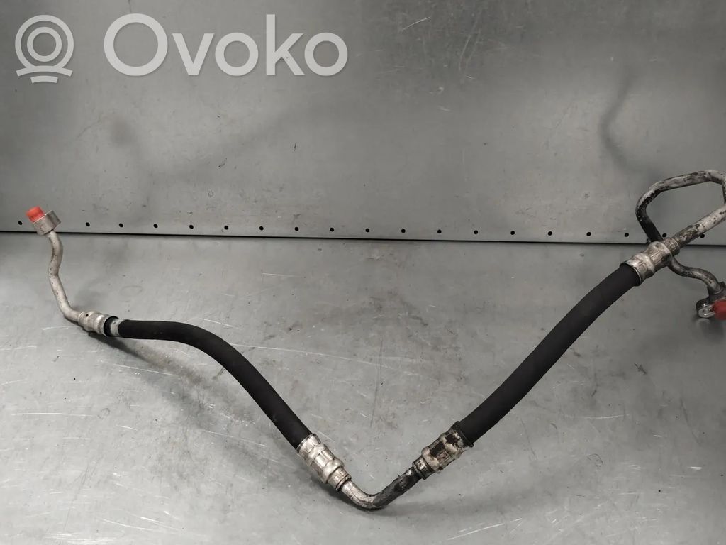 BMW 3 E90 E91 Ilmastointilaitteen putki (A/C) 