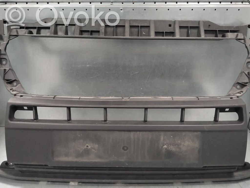 Opel Movano C Parachoques delantero 