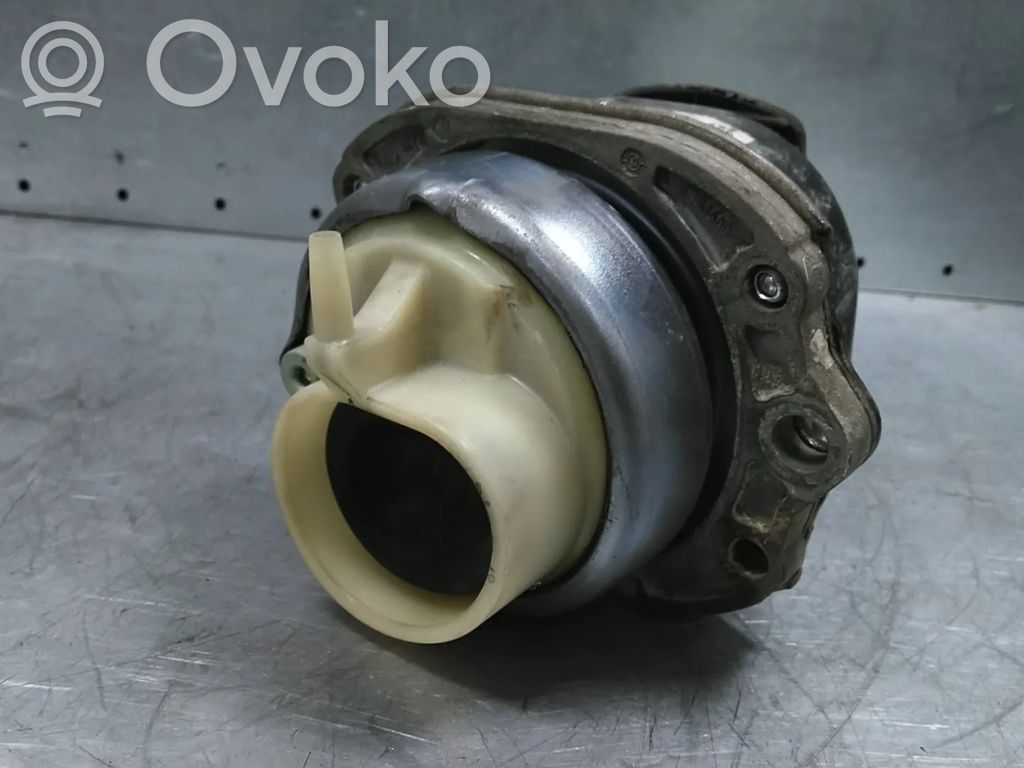 BMW X5 F15 Engine mount bracket 