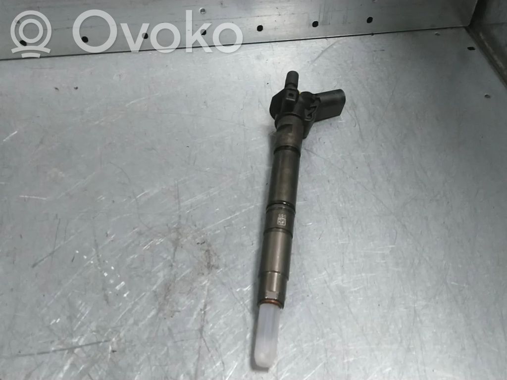 Audi Q7 4M Fuel injector 