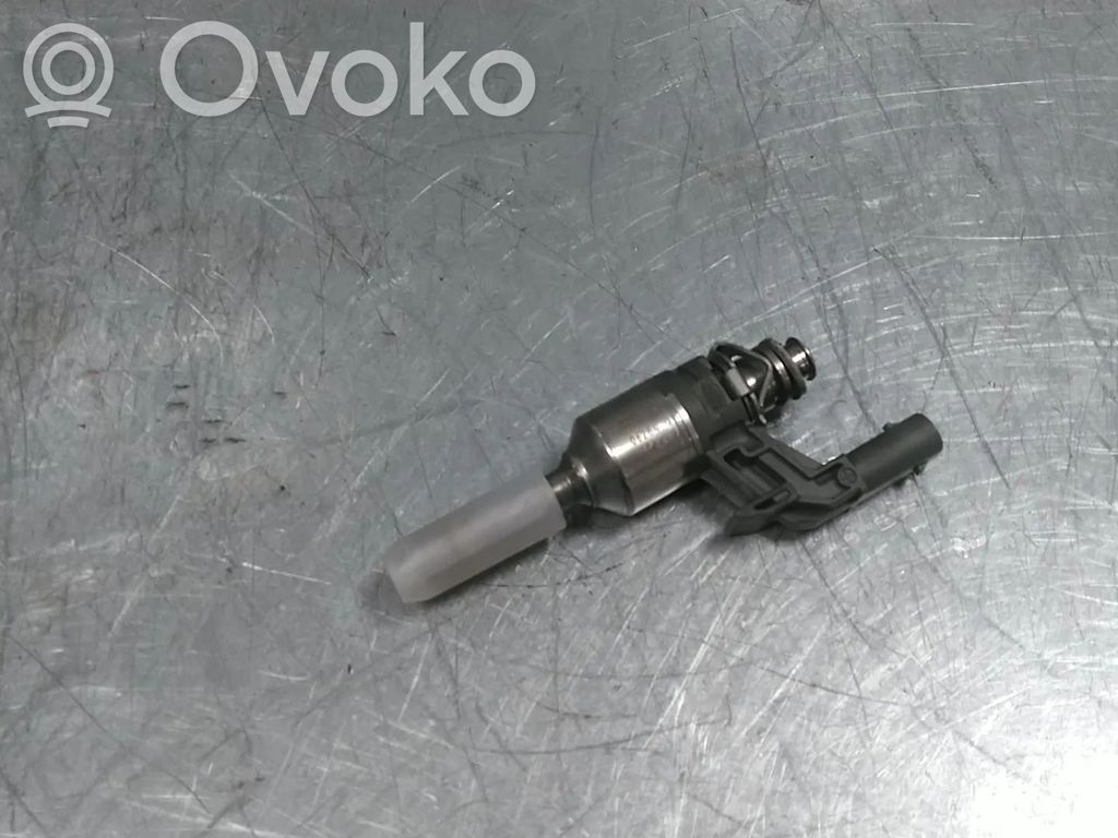 Volkswagen Touran II Wtryskiwacz paliwa 