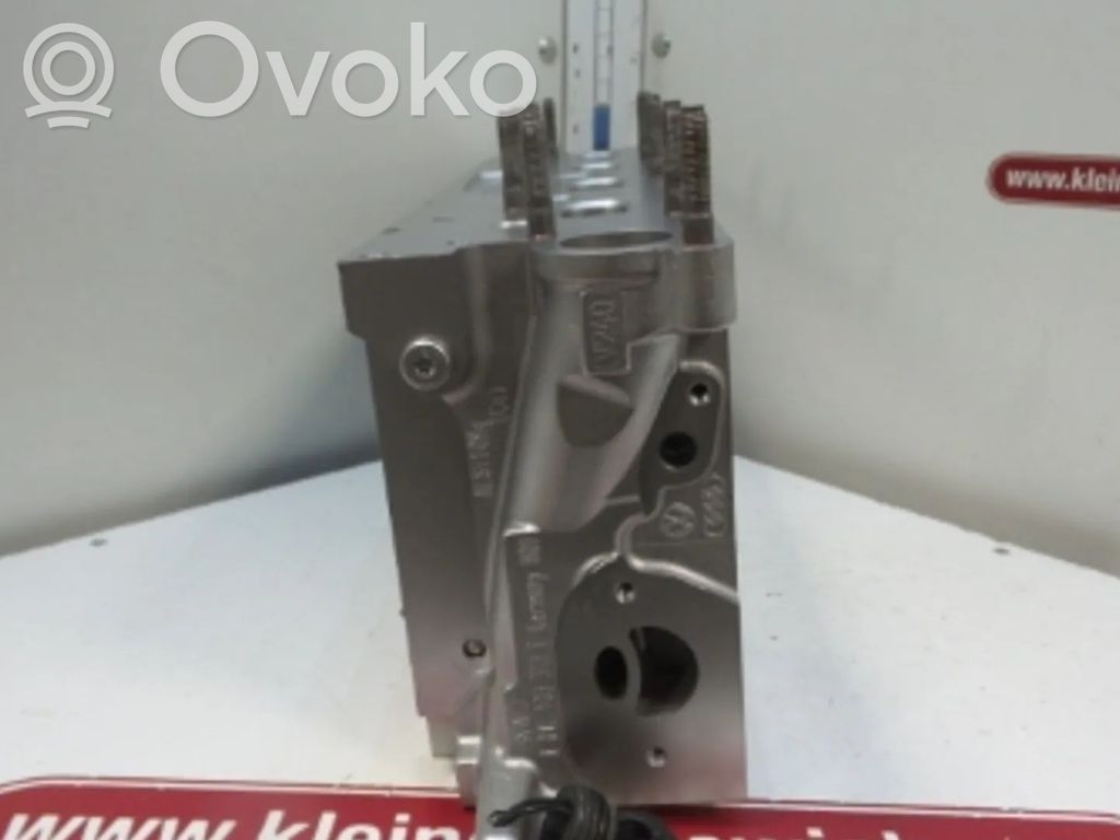 Volkswagen Golf VII Engine head 