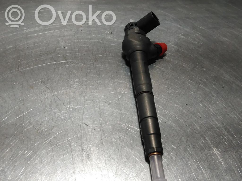 Volkswagen Golf VI Injector combustibil 