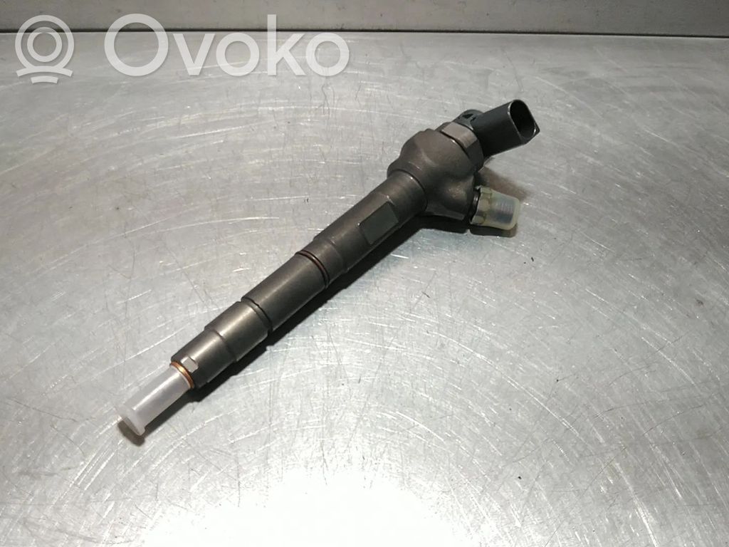 Volkswagen Golf VI Injector combustibil 