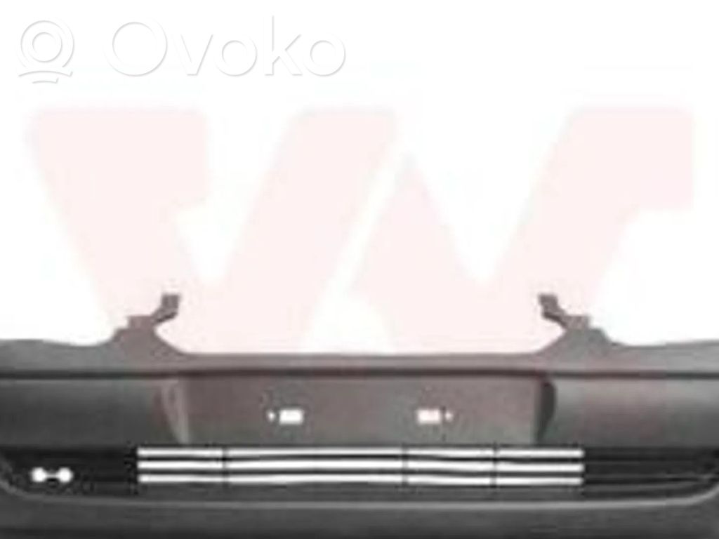 Opel Corsa B Parachoques delantero 