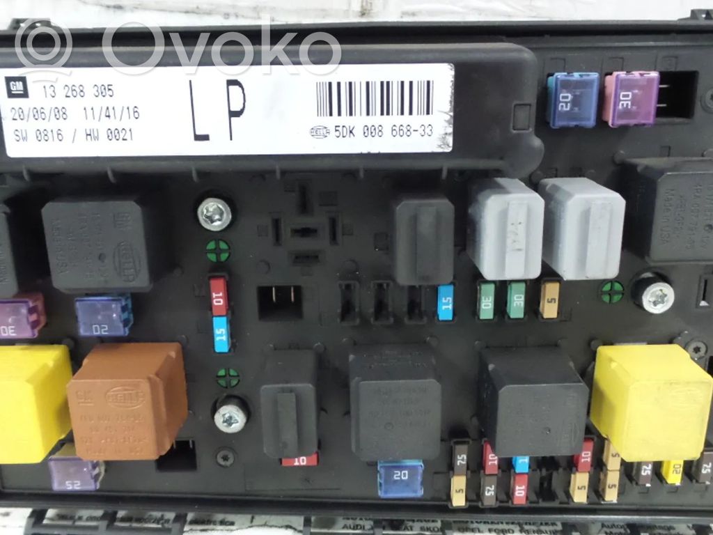 Opel Astra H Modul siguranțe 