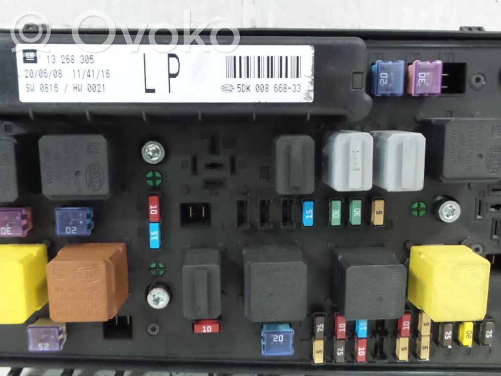 Opel Astra H Modul siguranțe 
