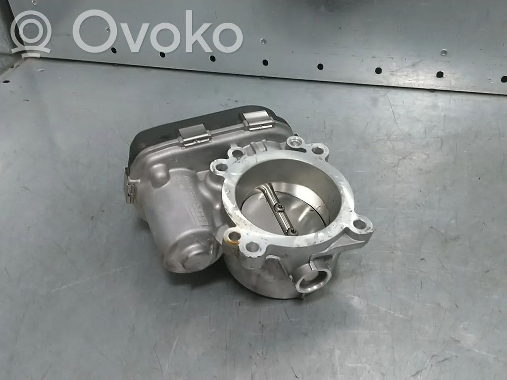 Volkswagen Golf VIII Electric throttle body valve 