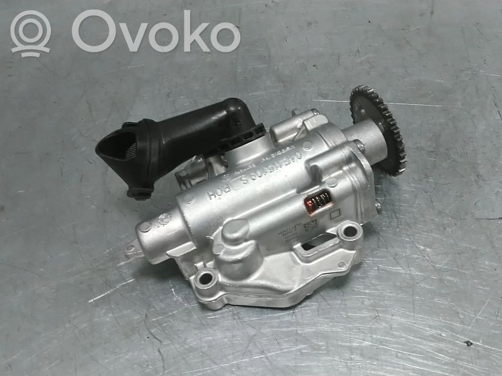 Volkswagen Golf VIII Pompa olejowa 