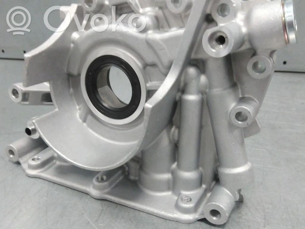 Ford C-MAX II Oil pump 