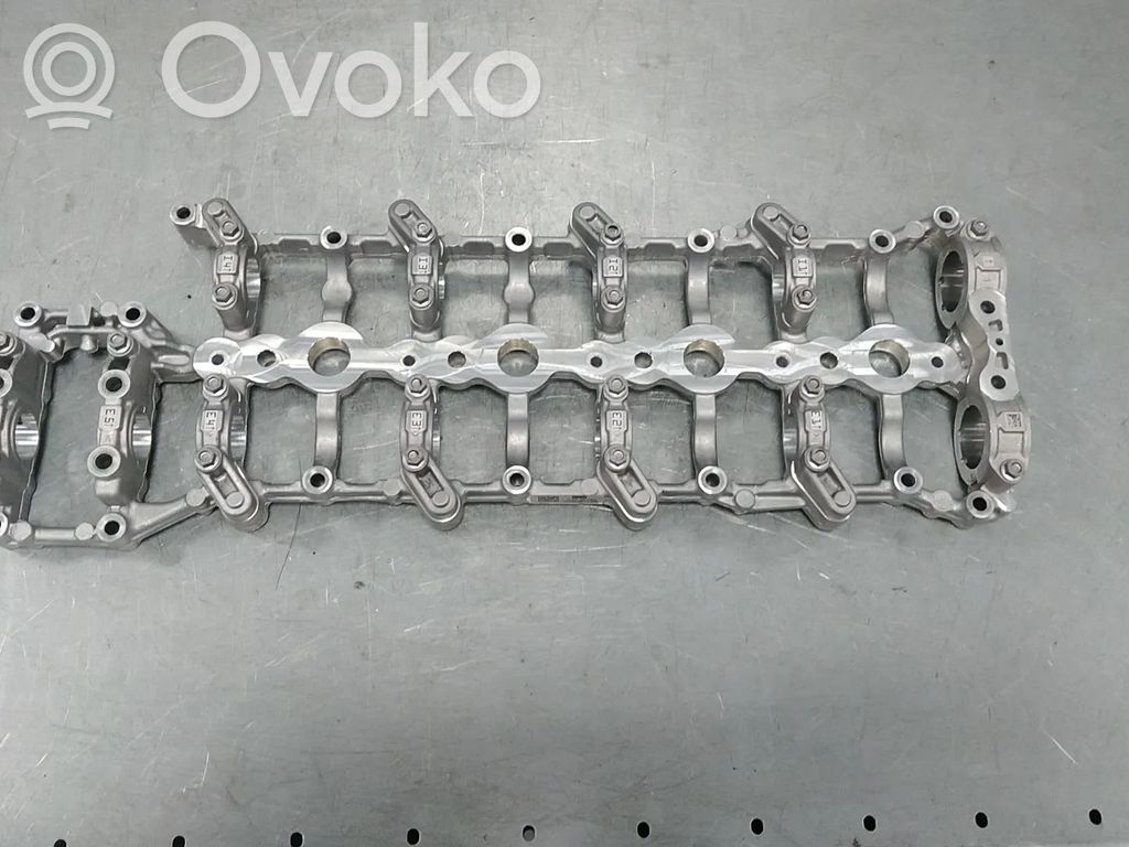 Opel Insignia B Uchwyt wałka rozrządu 