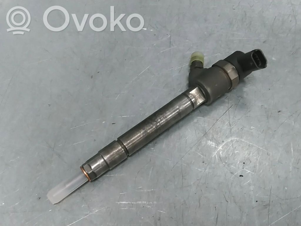 Volvo XC70 Fuel injector 