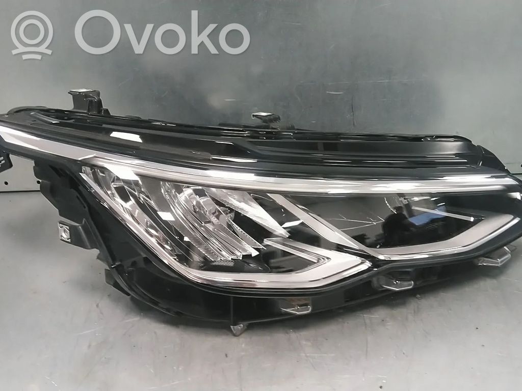 Volkswagen Golf VIII Far 
