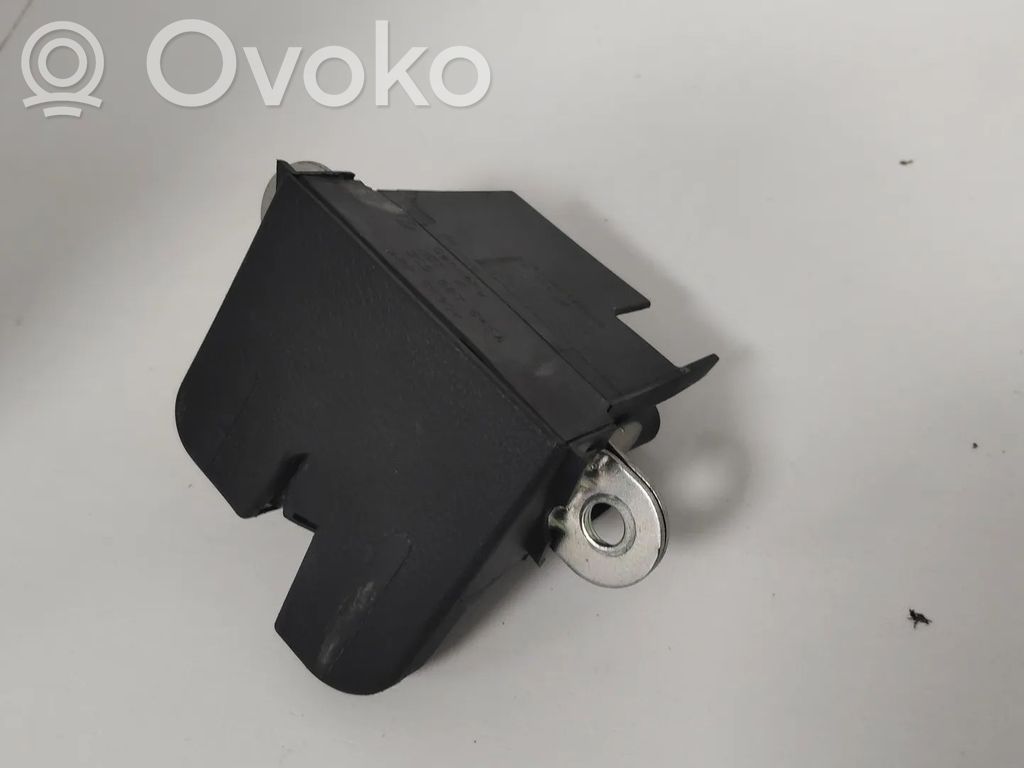 Volkswagen Golf V Serrure de loquet coffre