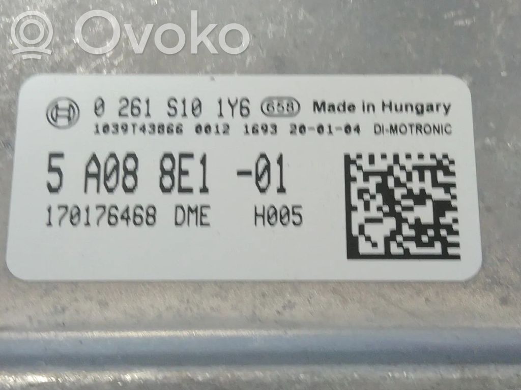 BMW 1 F40 Engine control unit/module 