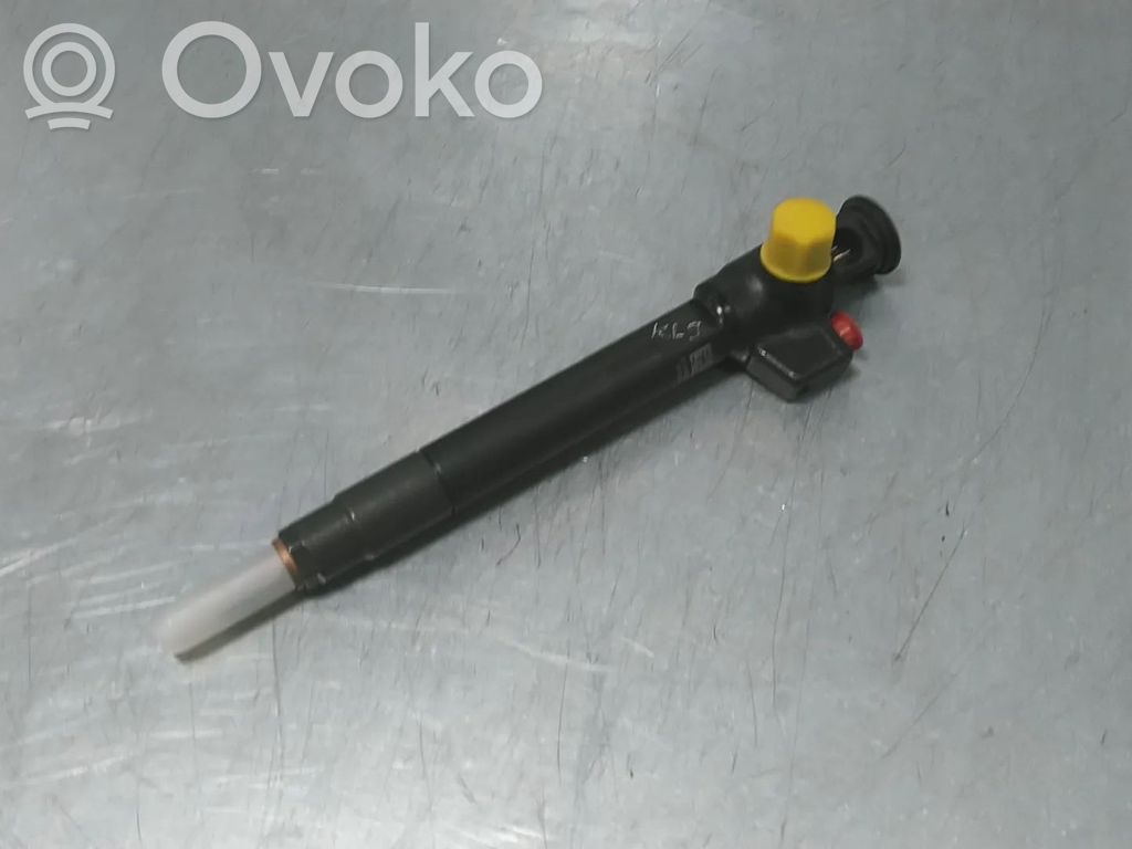 Opel Vivaro Fuel injector 