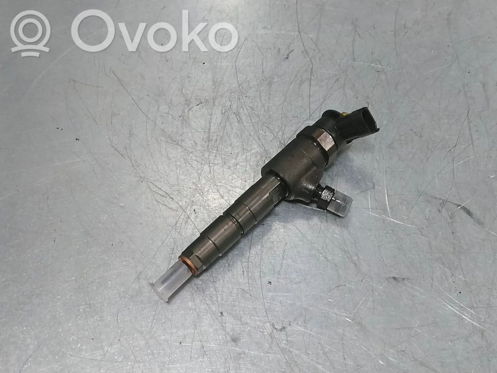 Peugeot 308 Fuel injector 