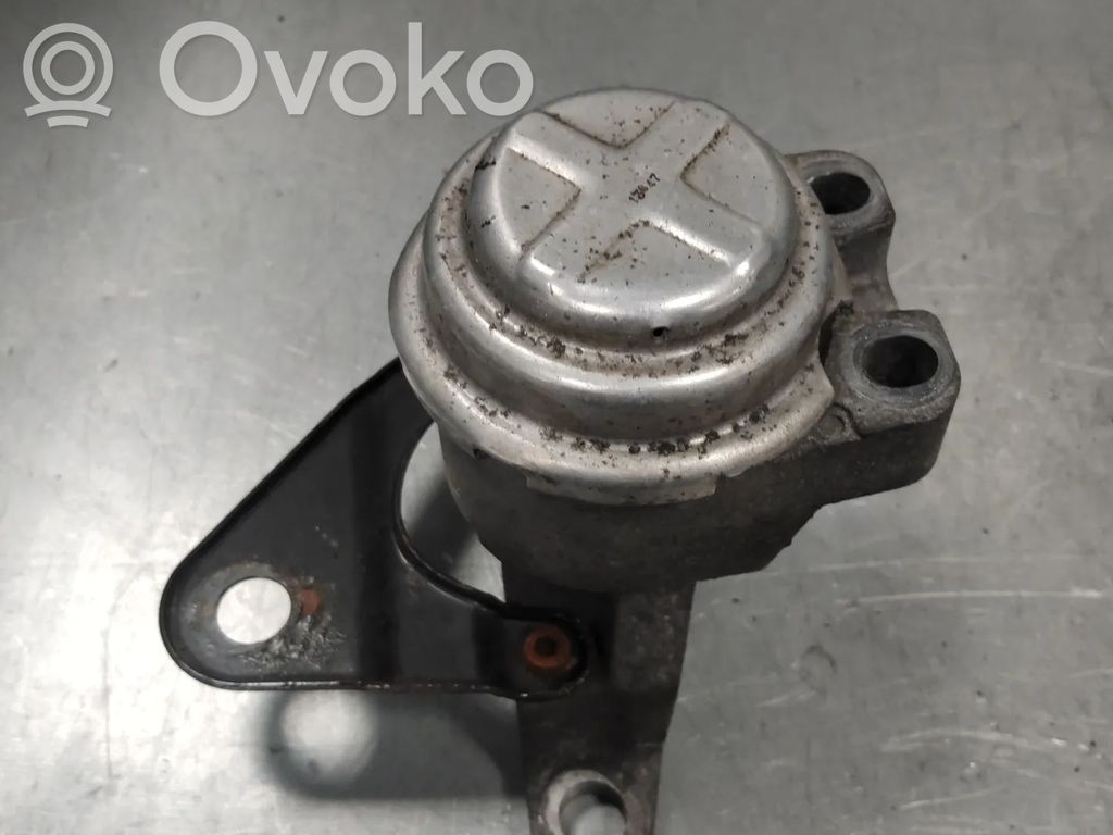 Engine mount bracket   31304038