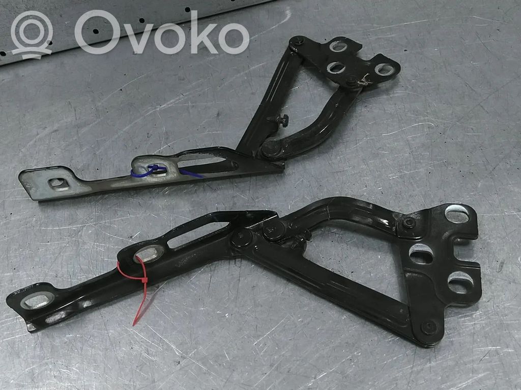 Engine bonnet/hood hinges   13311902,1160587,1160592,13311903