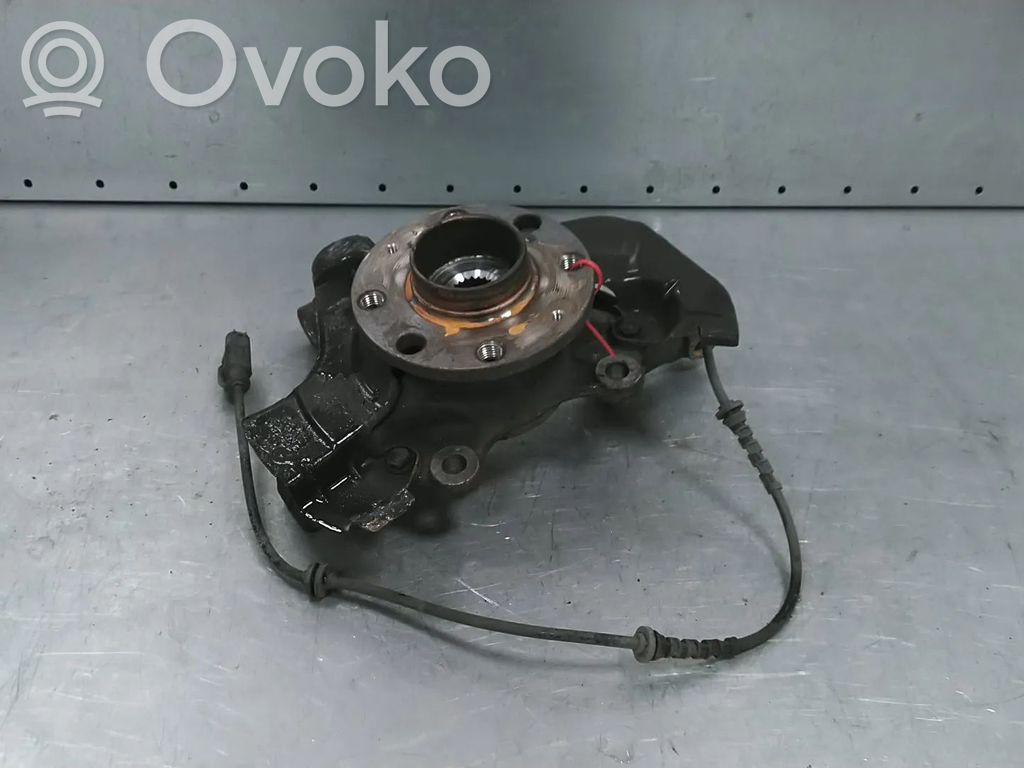 Opel Corsa E Zwrotnica koła przedniego 