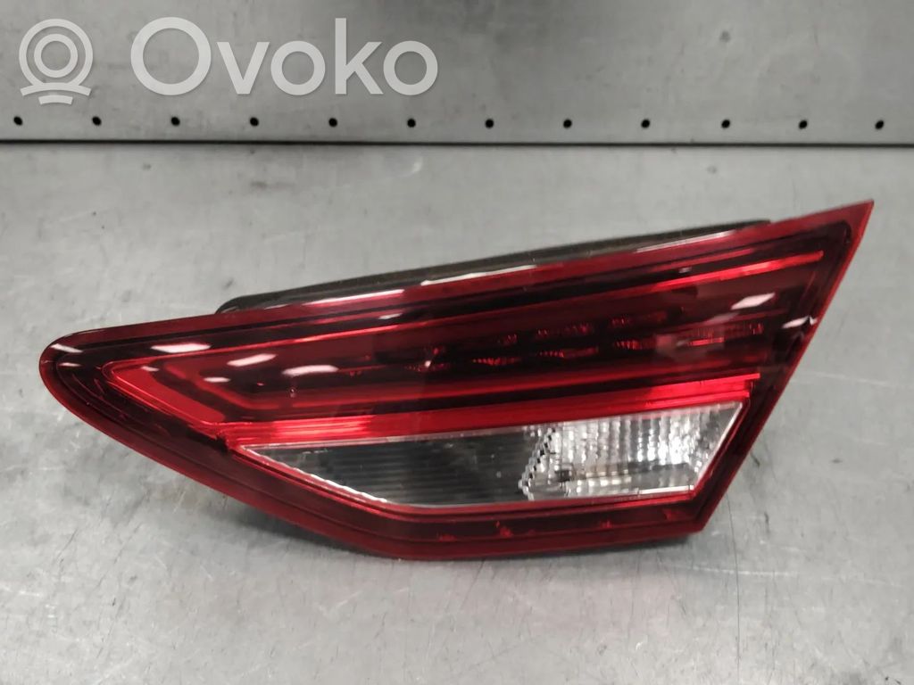 Seat Leon (5F) Galinis žibintas kėbule 