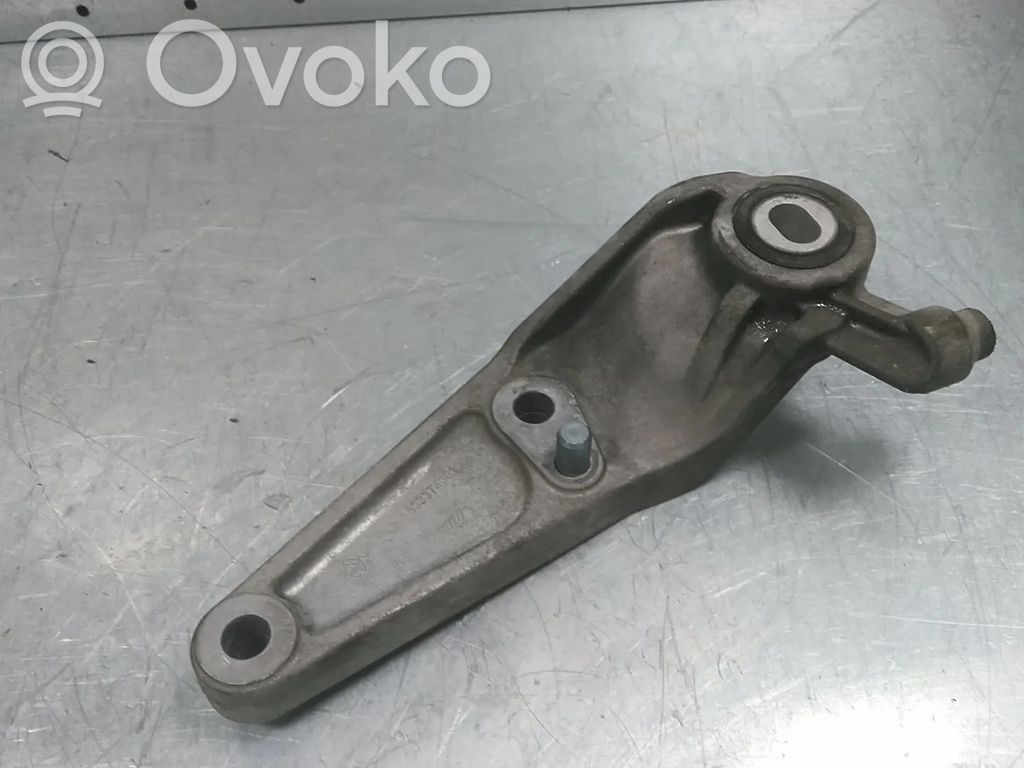 Opel Corsa E Suport cutie viteze 