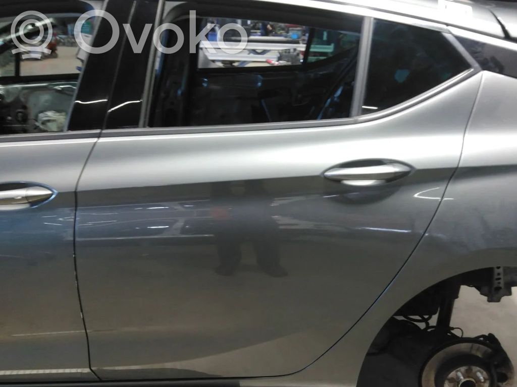 Vauxhall Astra K Galinės durys 