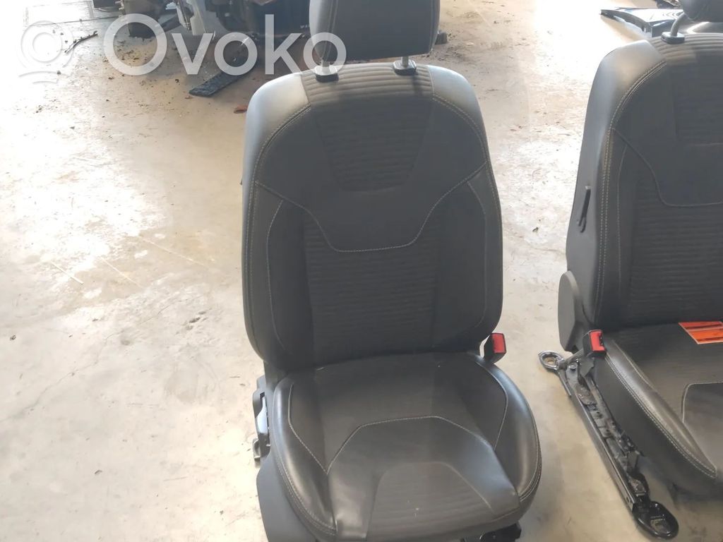 Front passenger seat