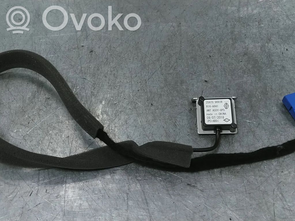 Renault Megane IV Radion antenni 