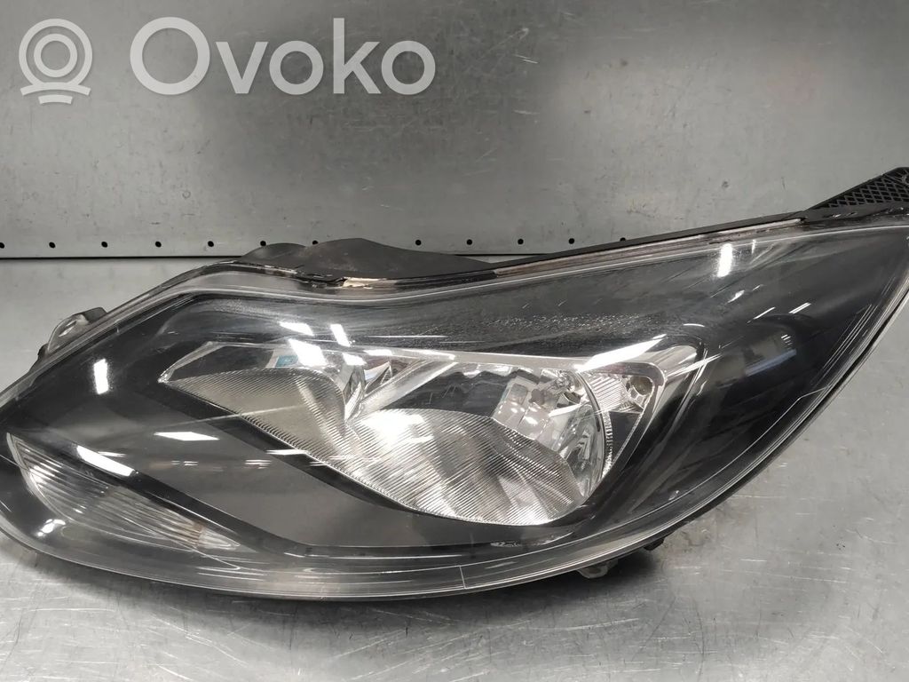 Ford Focus Передняя фара 